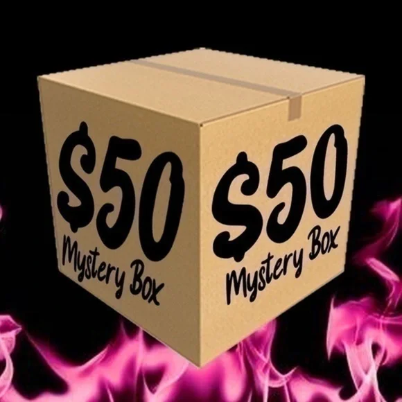 IN LOVE WITH OUR NEW STYLES MYSTERY BOX 2024 - Picture 3 of 8